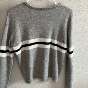 Brandy Melville sweater